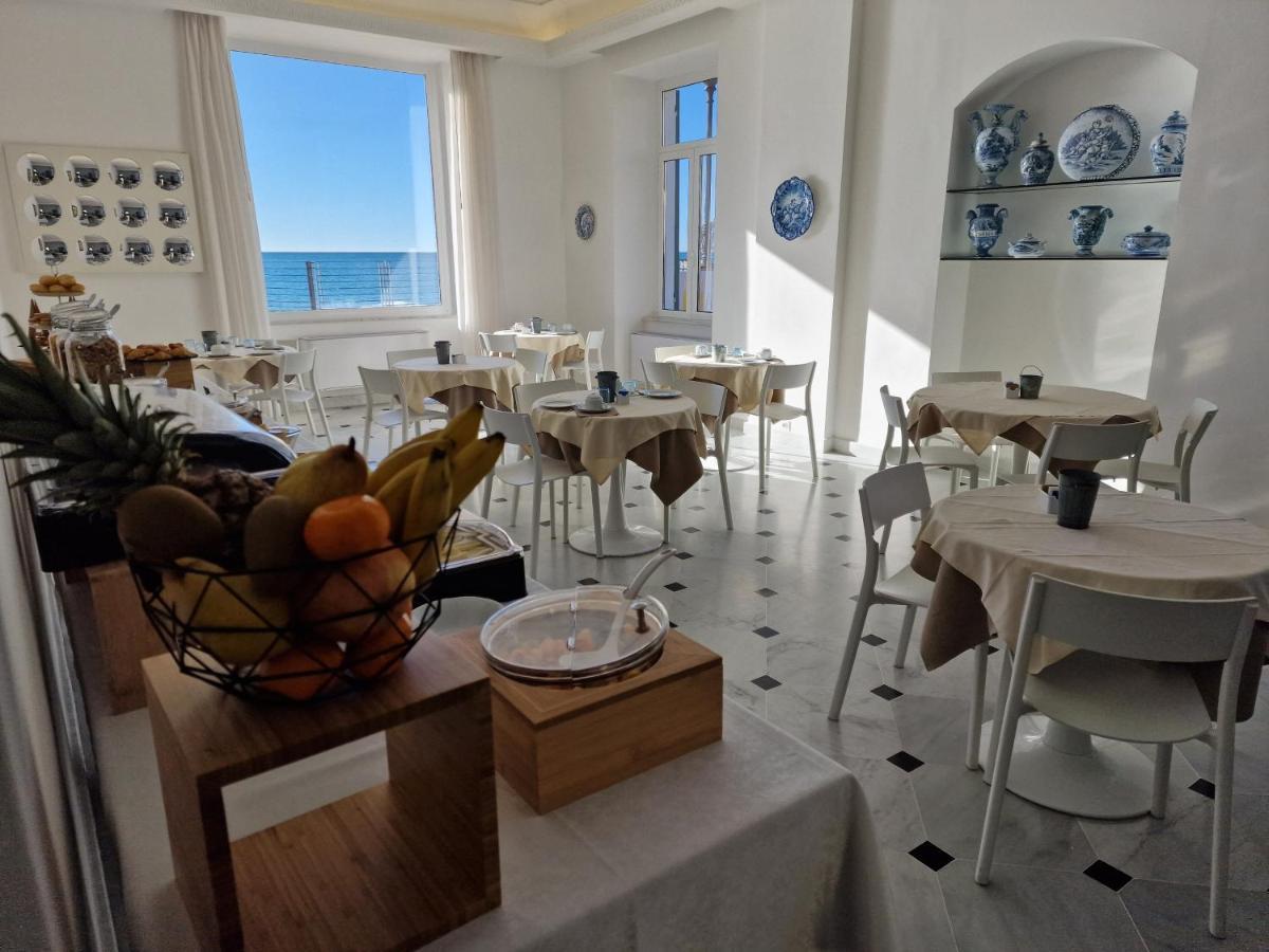 Hotel Miramare Spotorno Ngoại thất bức ảnh