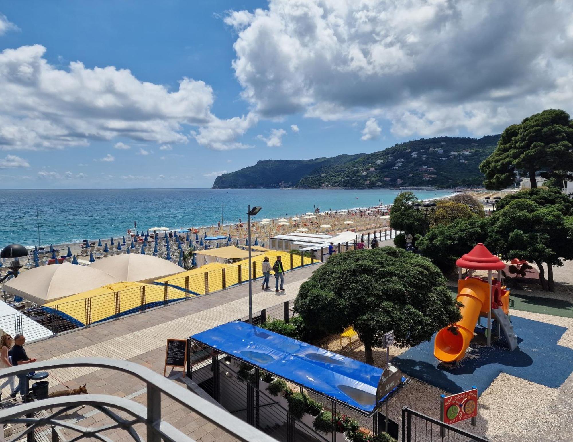 Hotel Miramare Spotorno Phòng bức ảnh
