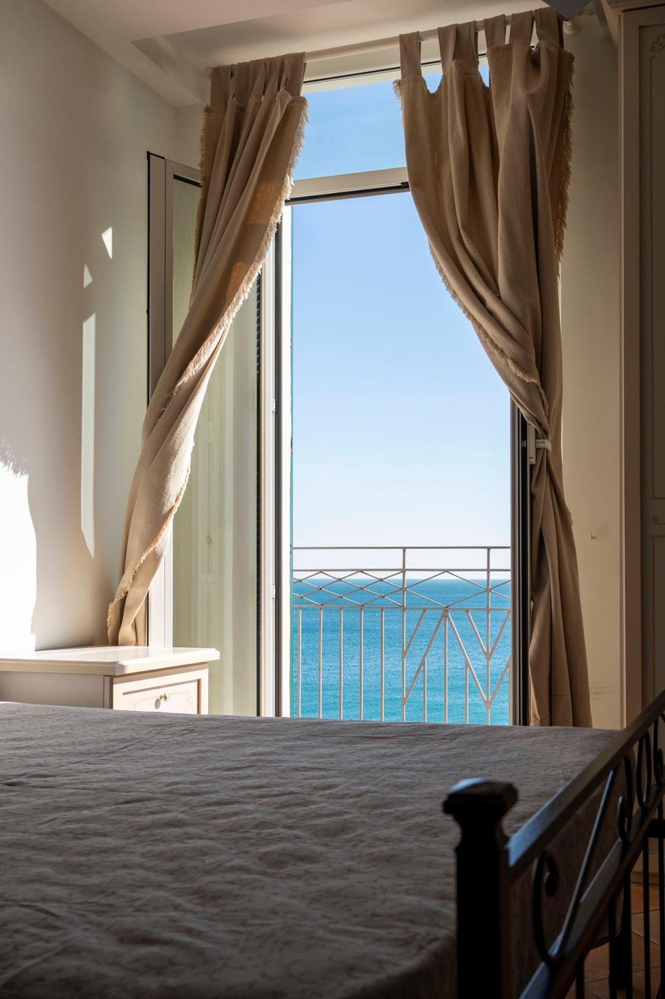 Hotel Miramare Spotorno Ngoại thất bức ảnh