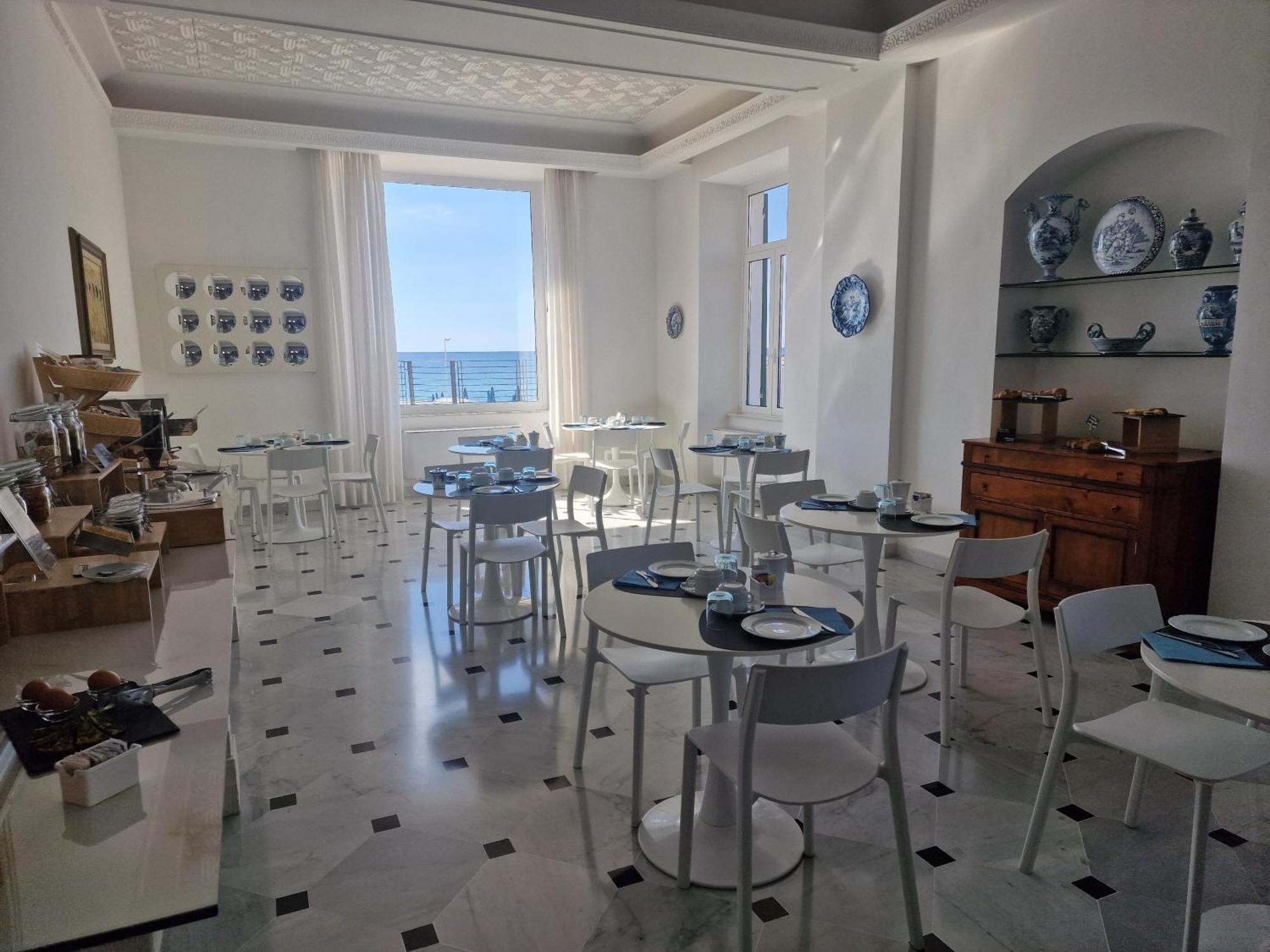 Hotel Miramare Spotorno Ngoại thất bức ảnh
